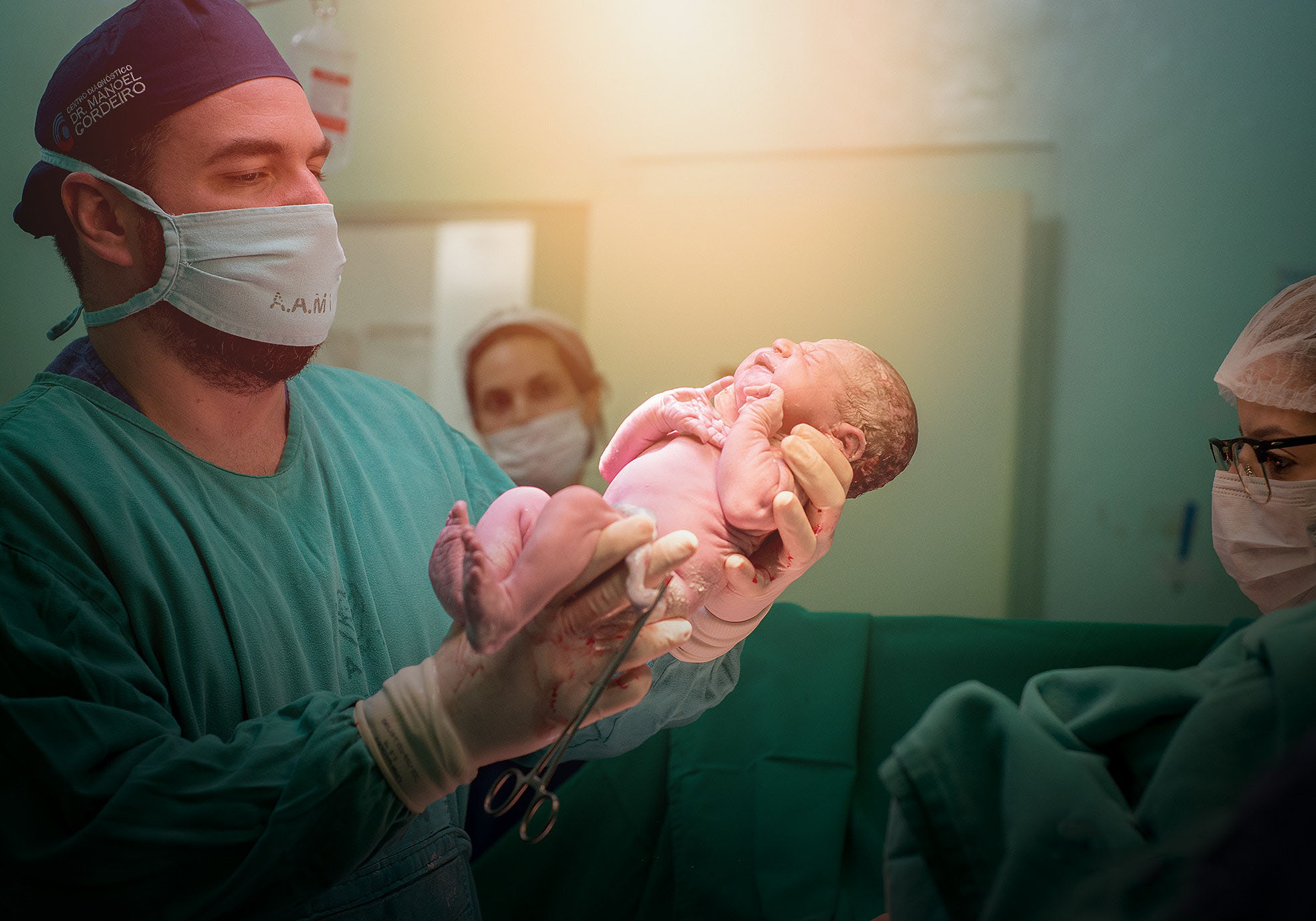 Report: Disproportionate Number of Women Having Babies